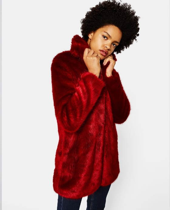 manteau fourrure rouge long